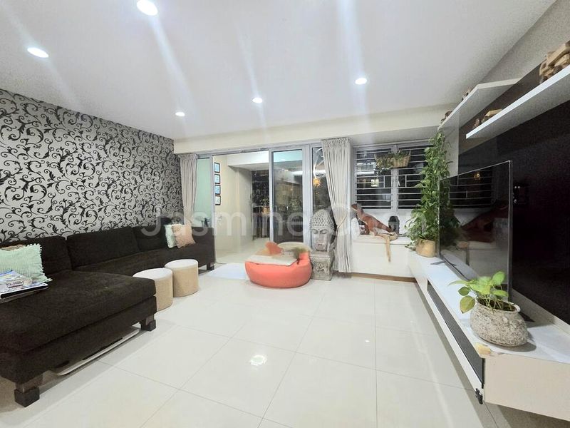 5 Room (5A) HDB for Sale in  518D Tampines Central 7 - Image 16